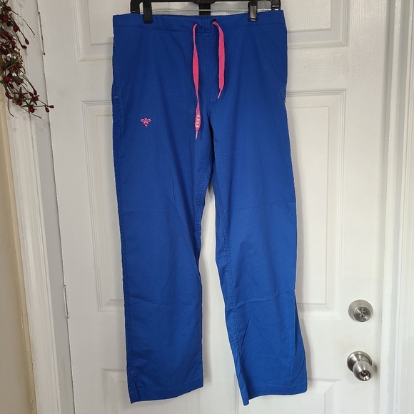 Med Couture Women's Signature Drawstring Straight Scrub Pants, Size: Medium - Picture 7 of 15